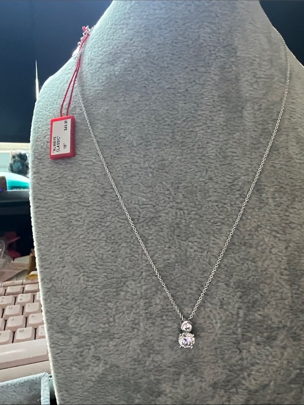 Unbranded Silver Crystal Drop Necklace in Clear Silver Finish
